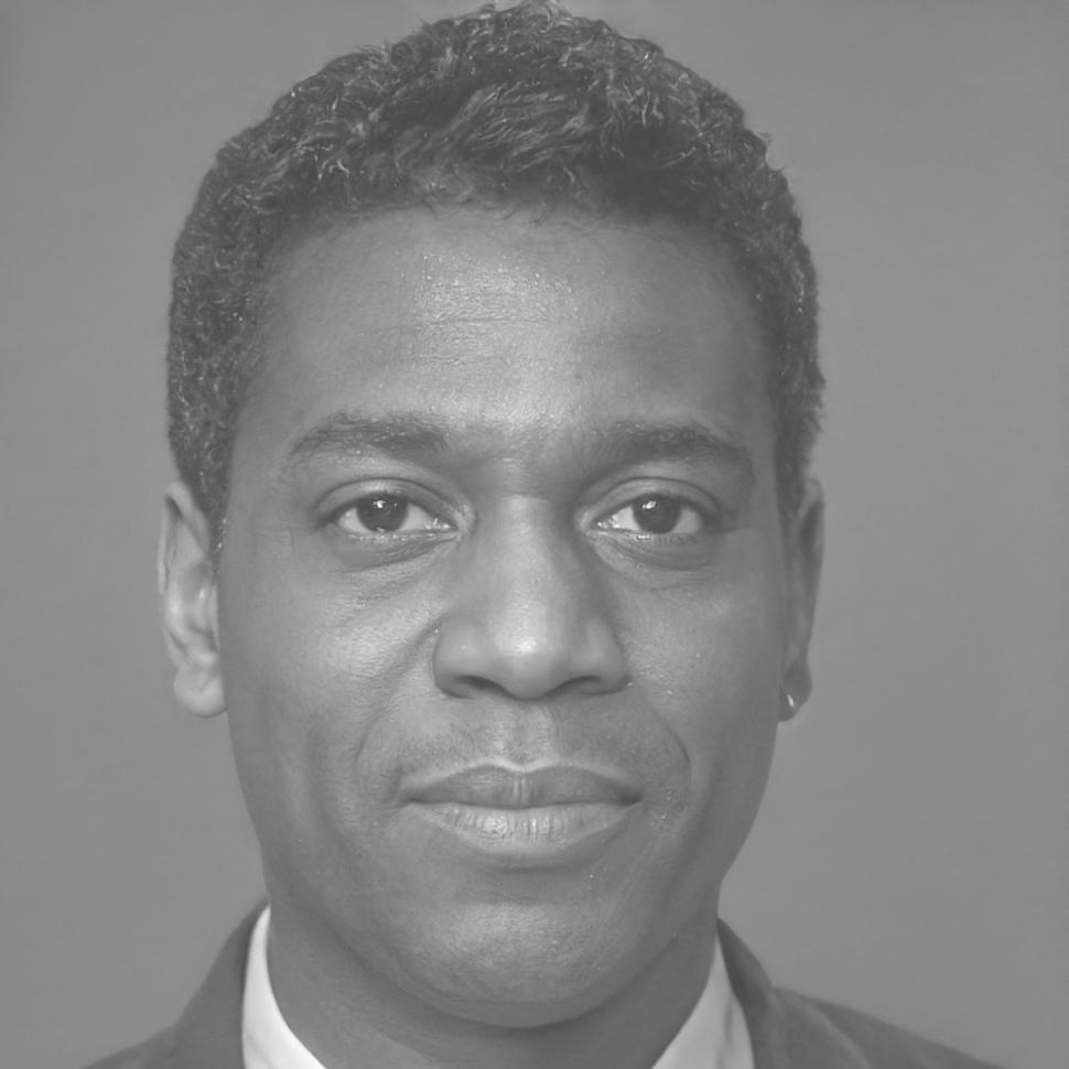 Dr. Michael Weber - Leitender Finanzanalyst